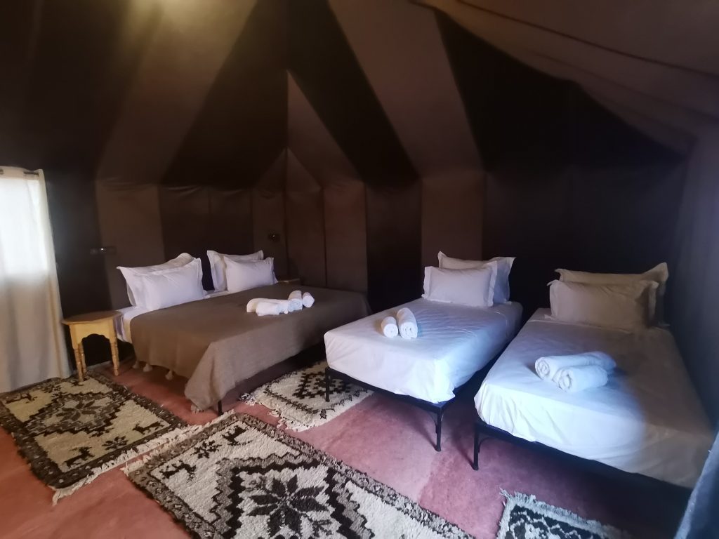 luxury quadruple tent - luxury family tent -morocco desert camps